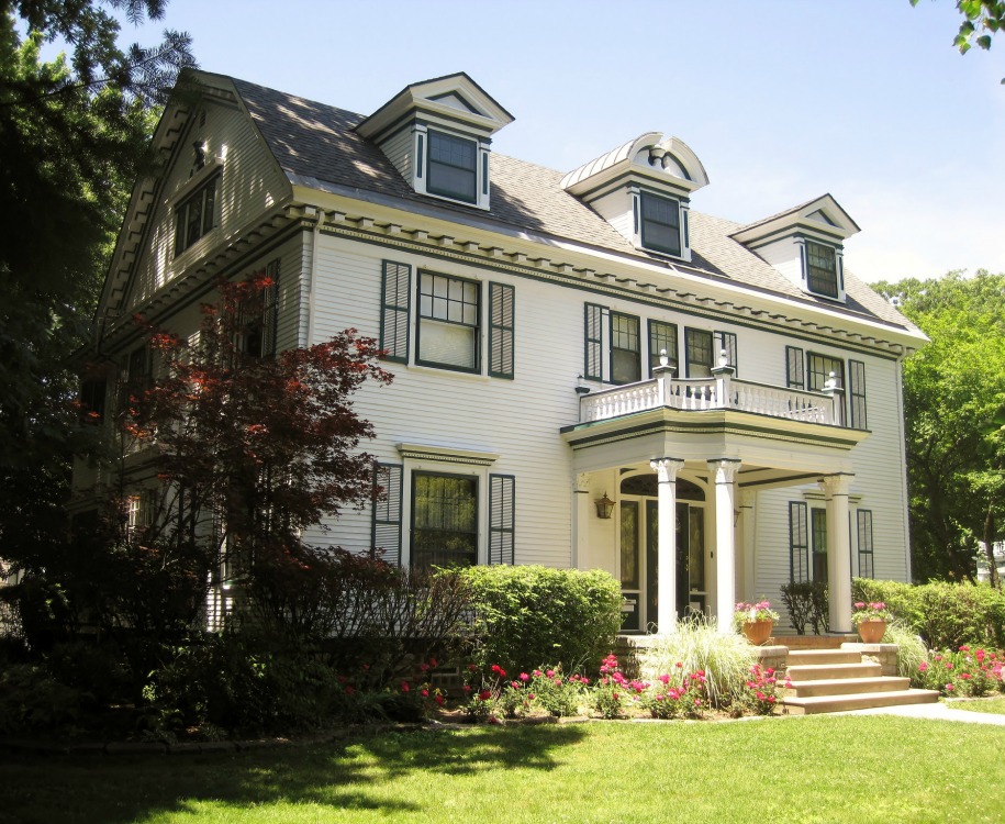 Architecture 101: Colonial Revival Style | Urban Acres Real Estate