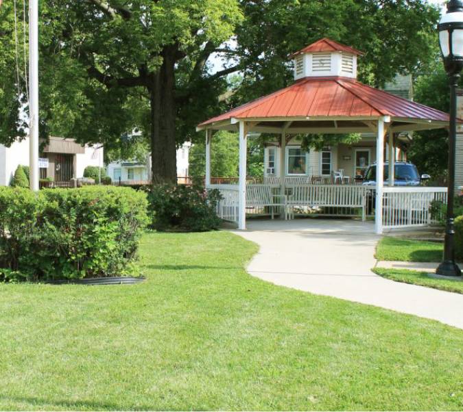 Neighborhood-Scene-Solon.jpg