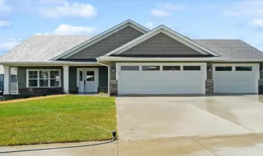 5 Bedrooms Bedrooms, 0 ,3 BathroomsBathrooms,Residential,314 Sierra Trce, Coralville, Iowa 52241,202500192