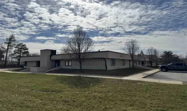 0 , 0 ,0,Commercial Sale,3601 42nd St NE, Cedar Rapids, Iowa 52402,202501982