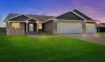 5 Bedrooms Bedrooms, 0 ,3 BathroomsBathrooms,Residential,1775 Parkland Dr, Ely, Iowa 52227,202502299