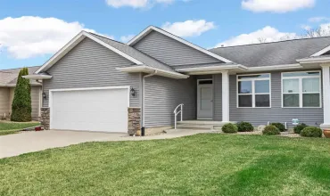 2 Bedrooms Bedrooms, 0 ,3 BathroomsBathrooms,Residential,345 Shannon Dr, Robins, Iowa 52328,202503874