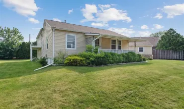 3 Bedrooms Bedrooms, 0 ,2 BathroomsBathrooms,Residential,722 47th Ave, Amana, Iowa 52203,202504238
