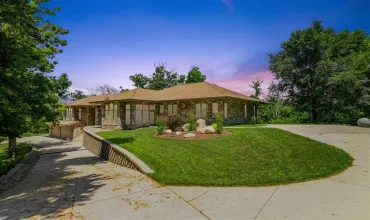 4 Bedrooms Bedrooms, 0 ,3 BathroomsBathrooms,Residential,3140 Carroll Dr SE, Cedar Rapids, Iowa 52403,202504607