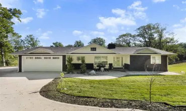 4 Bedrooms Bedrooms, 0 ,2 BathroomsBathrooms,Residential,2040 Dubuque Rd, Iowa City, Iowa 52245,202505213