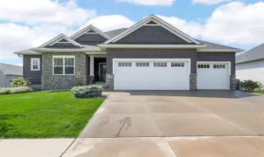 4 Bedrooms Bedrooms, 0 ,3 BathroomsBathrooms,Residential,920 Grouse Ct, North Liberty, Iowa 52317,202505247