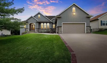 5 Bedrooms Bedrooms, 0 ,3 BathroomsBathrooms,Residential,936 Willow Ln, Lisbon, Iowa 52253,202505257