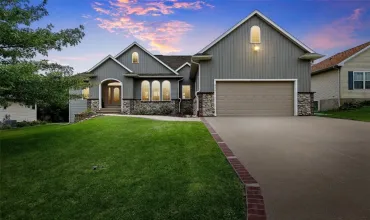 5 Bedrooms Bedrooms, 0 ,3 BathroomsBathrooms,Residential,936 Willow Ln, Lisbon, Iowa 52253,2506764