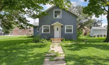 2 Bedrooms Bedrooms, 0 ,1 BathroomBathrooms,Residential,315 8th Ave, Clarence, Iowa 52216,202505289