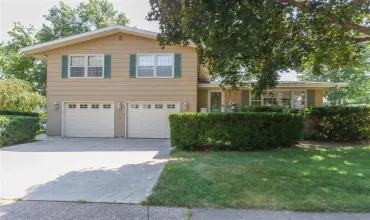 4 Bedrooms Bedrooms, 0 ,1 BathroomBathrooms,Residential,215 Harrison St, Washington, Iowa 52353,202505323