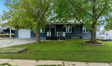 3 Bedrooms Bedrooms, 0 ,1 BathroomBathrooms,Residential,5111 E, Cedar Rapids, Iowa 52405,2507213