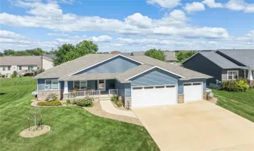 5 Bedrooms Bedrooms, 10 Rooms Rooms,3 BathroomsBathrooms,Residential,620 Oak Park, Marion, Iowa 52302,2507262