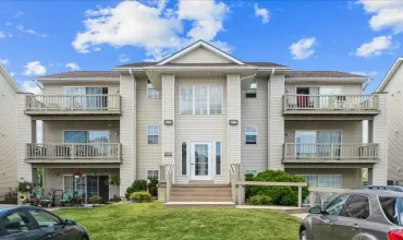 2 Bedrooms Bedrooms, 0 ,2 BathroomsBathrooms,Residential,1350 44th Unit C, Marion, Iowa 52302,2507284