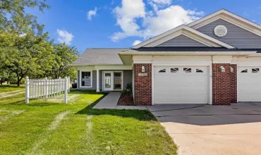 2 Bedrooms Bedrooms, 0 ,1 BathroomBathrooms,Residential,1555 Stafford Pl, Iowa 52240,202505421