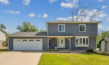 5 Bedrooms Bedrooms, 0 ,2 BathroomsBathrooms,Residential,3008 Circle Hill, Cedar Rapids, Iowa 52402,2507329