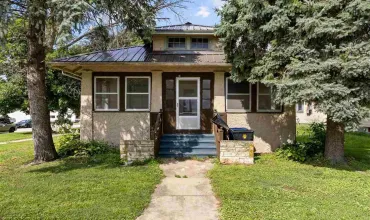2 Bedrooms Bedrooms, 0 ,1 BathroomBathrooms,Residential,301 Plum St, Tipton, Iowa 52772,202505447