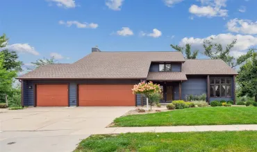 5 Bedrooms Bedrooms, 0 ,3 BathroomsBathrooms,Residential,2113 Linmar Dr. NE, Cedar Rapids, Iowa 52402,202505453