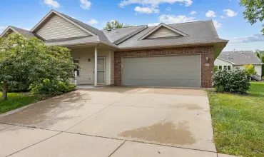 2 Bedrooms Bedrooms, 0 ,1 BathroomBathrooms,Residential,85 Broadmoor Ln, Iowa City, Iowa 52245,202505471