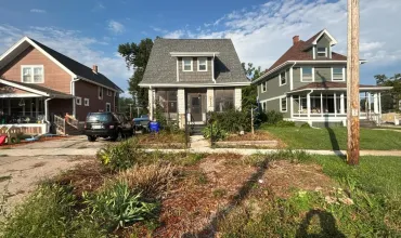 4 Bedrooms Bedrooms, 0 ,1 BathroomBathrooms,Residential,122 20th, Cedar Rapids, Iowa 52402,2507418