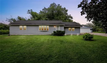 2 Bedrooms Bedrooms, 0 ,2 BathroomsBathrooms,Residential,977 Cedar Woods Rd, Cedar Rapids, Iowa 52403,2507431