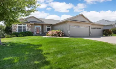 5 Bedrooms Bedrooms, 0 ,3 BathroomsBathrooms,Residential,1617 Hunters Field Ln, Marion, Iowa 52302,202505532