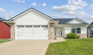 5 Bedrooms Bedrooms, 8 Rooms Rooms,3 BathroomsBathrooms,Residential,8515 Aldridge, Cedar Rapids, Iowa 52404,2507535