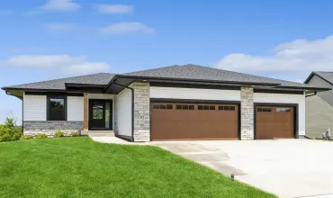 5 Bedrooms Bedrooms, 0 ,3 BathroomsBathrooms,Residential,372 Sedona St, Iowa City, Iowa 52246,202505857