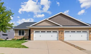 3 Bedrooms Bedrooms, 0 ,3 BathroomsBathrooms,Residential,602 Dakota Ave, Tiffin, Iowa 52340,202505893