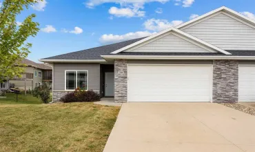4 Bedrooms Bedrooms, 0 ,3 BathroomsBathrooms,Residential,719 Sullivan St, West Branch, Iowa 52358,202505934