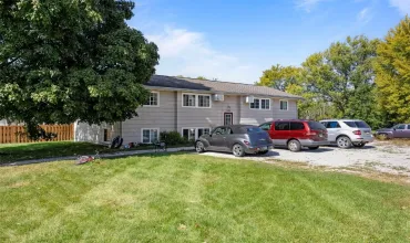 0 , 0 ,0,Residential,302 Maple, Walker, Iowa 52352,2508265