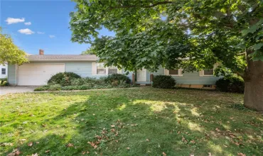 4 Bedrooms Bedrooms, 0 ,3 BathroomsBathrooms,Residential,212 N Linn Street, Mechanicsville, Iowa 52306,2508423