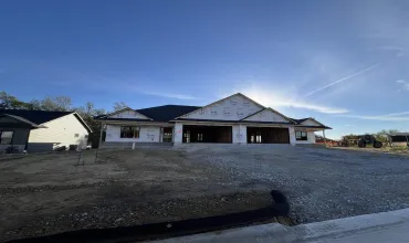 4 Bedrooms Bedrooms, 0 ,3 BathroomsBathrooms,Residential,642 Maclan Ct, Iowa City, Iowa 52246,202506373