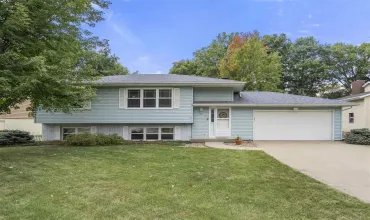 3 Bedrooms Bedrooms, 0 ,2 BathroomsBathrooms,Residential,45 Westminster St, Iowa City, Iowa 52245,202506454
