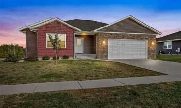 3 Bedrooms Bedrooms, 0 ,2 BathroomsBathrooms,Residential,5008 Pluto, Marion, Iowa 52302,2508613