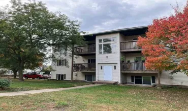 2 Bedrooms Bedrooms, 0 ,1 BathroomBathrooms,Residential,161 Scott Blvd, Iowa City, Iowa 52245,202506554