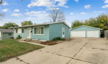 3 Bedrooms Bedrooms, 0 ,1 BathroomBathrooms,Residential,850 Lindale, Marion, Iowa 52302,2508849