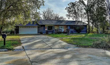 4 Bedrooms Bedrooms, 0 ,2 BathroomsBathrooms,Residential,808 Green Valley Terrace, Cedar Rapids, Iowa 52403,2509000