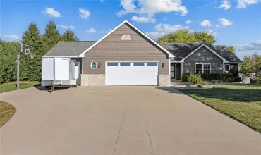 4 Bedrooms Bedrooms, 0 ,3 BathroomsBathrooms,Residential,1206 Winchester Cir NE, Swisher, Iowa 52338,202506782