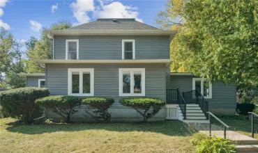 3 Bedrooms Bedrooms, 0 ,3 BathroomsBathrooms,Residential,318 3rd, Mt Vernon, Iowa 52314,2509332