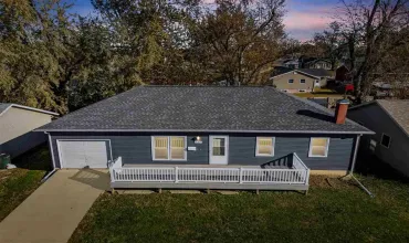 4 Bedrooms Bedrooms, 0 ,1 BathroomBathrooms,Residential,323 Norwick Rd SW, Cedar Rapids, Iowa 52404,202506985