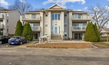 2 Bedrooms Bedrooms, 0 ,2 BathroomsBathrooms,Residential,3507 E, F, Cedar Rapids, Iowa 52405,2509453