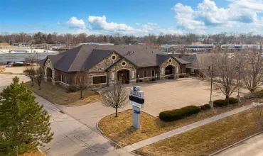 Iowa City, Iowa 52240, Commercial Lease, Sale, MLS #202600400