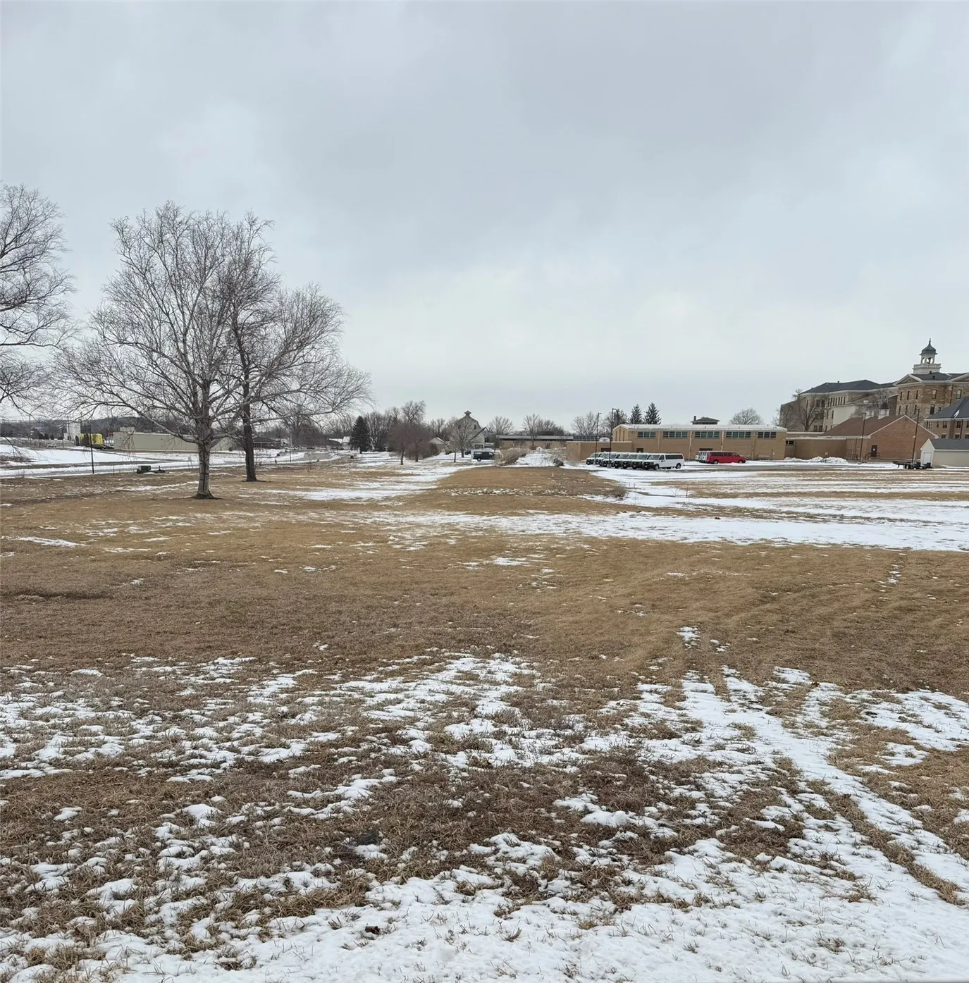 1005 W 13th Street, Vinton, Iowa 52349 – Property Featured Image