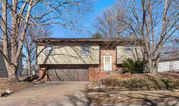 Iowa City, Iowa 52240, Residential, Sale, MLS #202601511