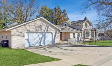 Williamsburg, Iowa 52361, Residential, Sale, MLS #202601645