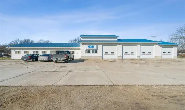 Center Point, Iowa 52213, Commercial Lease, Sale, MLS #2601902