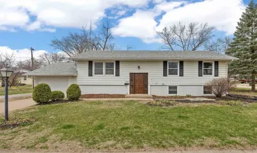 Iowa City, Iowa 52240, Residential, Sale, MLS #202602032