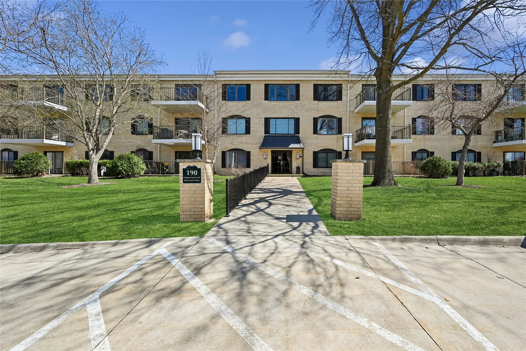 190 Cottage Grove Avenue SE Unit 116, Cedar Rapids, Iowa 52403 – Property Featured Image