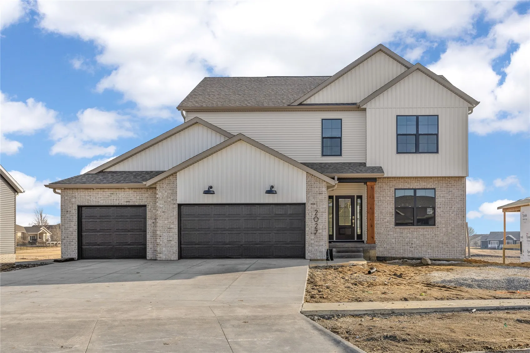 2048 20th Street NW, Cedar Rapids, Iowa 52405 – Property Featured Image