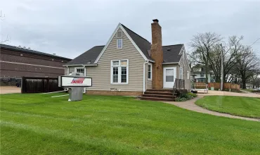 Cedar Rapids, Iowa 52402, Commercial Lease, Sale, MLS #2602617